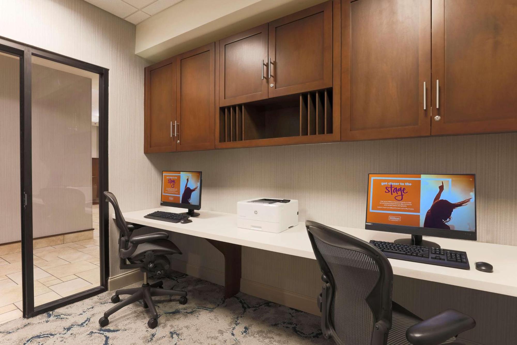 Hilton Garden Inn Raleigh-Durham/Research Triangle Park Exterior photo